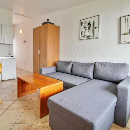 Kerlin - 500m From The Sea By Interhome Lakolk