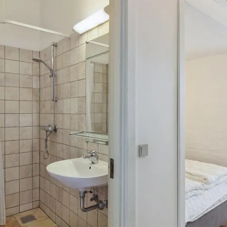 Kerlin - 500m From The Sea By Interhome
